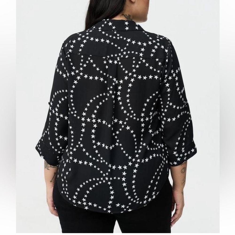 Torrid Black and White Star Pattern Blouse - Picture 2 of 6